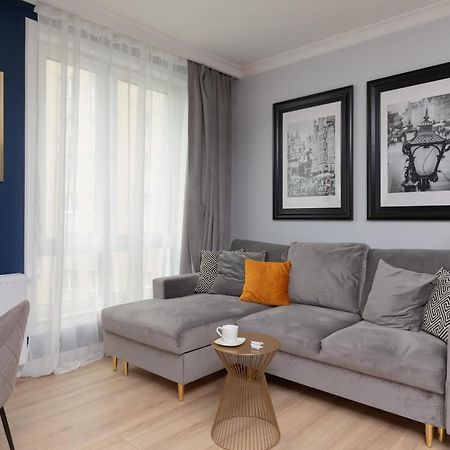 Stylish Atol Apartment With Free Parking In The Heart Of Gdansk By Noclegi Renters Luaran gambar